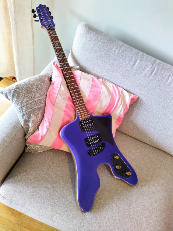 Stjernegitar Guitars STF 333B w/case